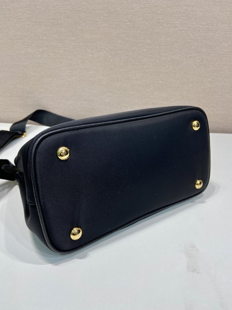 Pra*a top handle bags